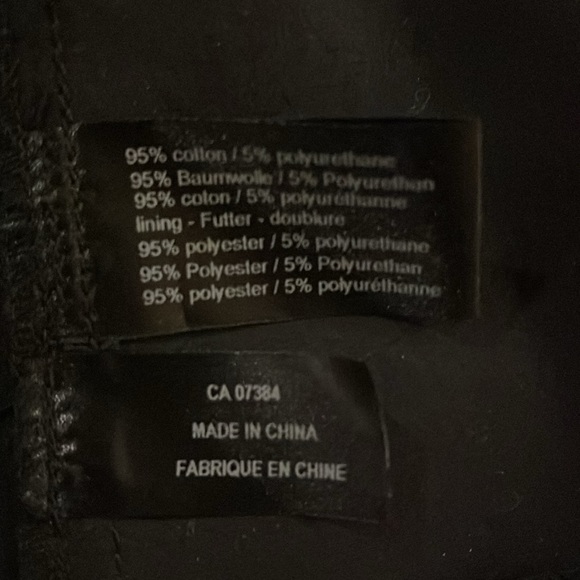 Stills Little Black Dress - Picture 7 of 10